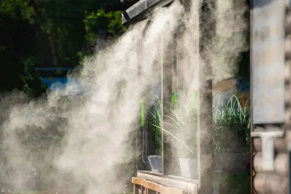 مه پاش باغی پمپ دار